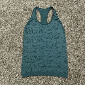 Fabletics cut out tank top - no tag- green perfect for layering - workout